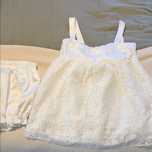 Cider Square Neck Lace Bowknot Oversized
Top & Mid Rise Ruffled Shorts Set